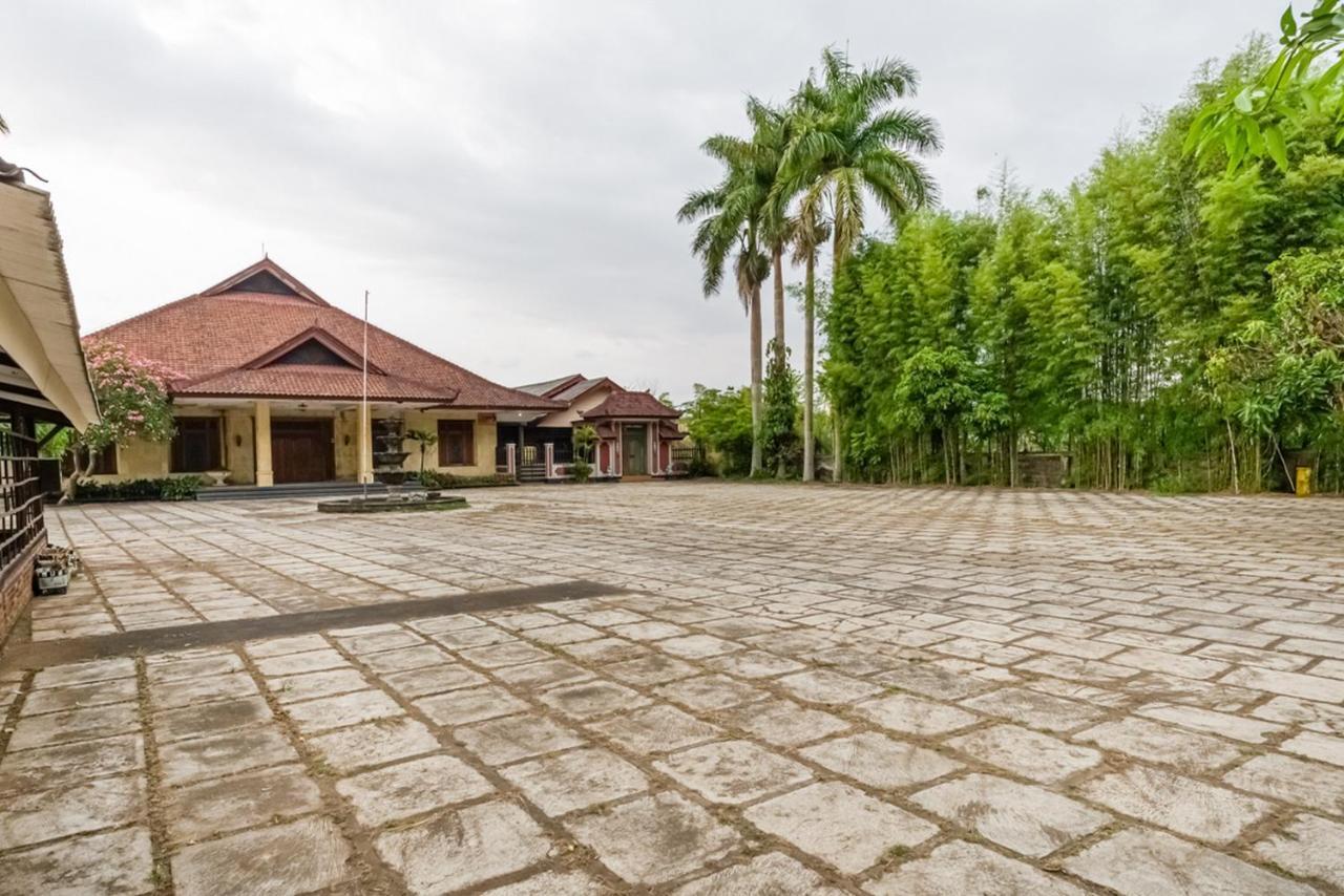 Reddoorz Syariah Near Gor Ken Arok Hotel Malang Buitenkant foto